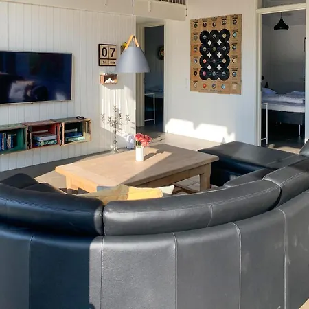 Stunning Home In Ebeltoft With Sauna 度假居